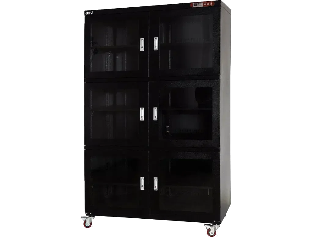 Dry cabinet 10-20%RH 1428 liter 5 Shelves 6 Doors 3
